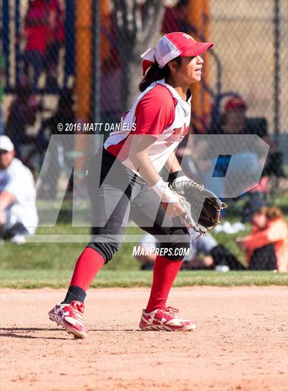 Thumbnail 1 in Rocky Ford vs. Strasburg (CHSAA 3A Championship) photogallery.