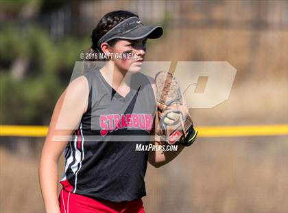 Thumbnail 2 in Rocky Ford vs. Strasburg (CHSAA 3A Championship) photogallery.
