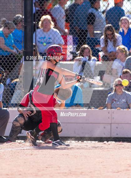 Thumbnail 3 in Rocky Ford vs. Strasburg (CHSAA 3A Championship) photogallery.