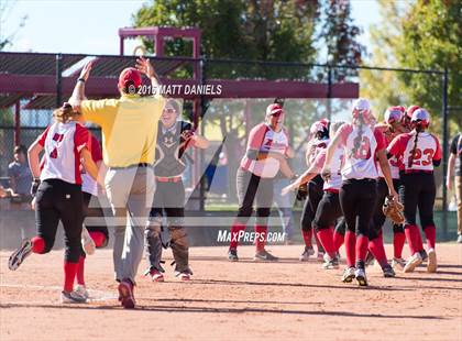Thumbnail 3 in Rocky Ford vs. Strasburg (CHSAA 3A Championship) photogallery.