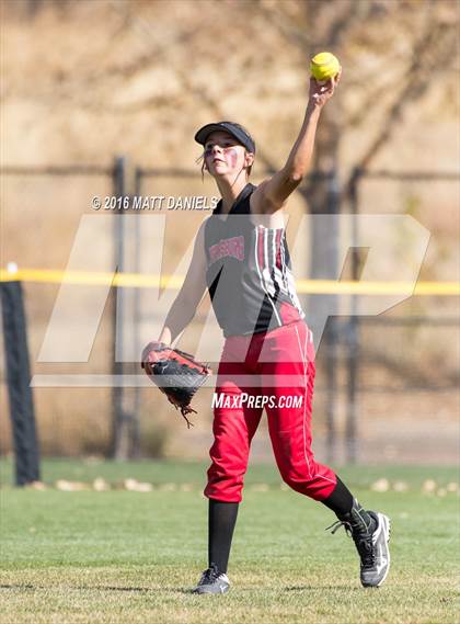 Thumbnail 3 in Rocky Ford vs. Strasburg (CHSAA 3A Championship) photogallery.