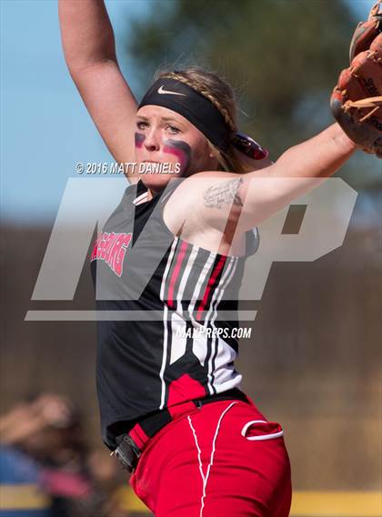 Thumbnail 1 in Rocky Ford vs. Strasburg (CHSAA 3A Championship) photogallery.