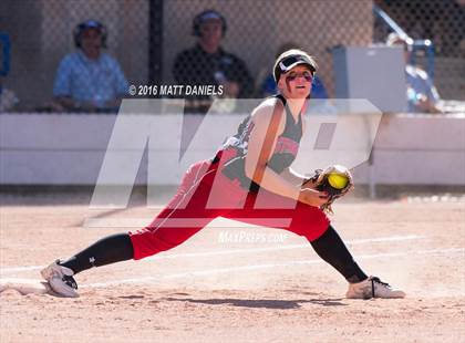 Thumbnail 2 in Rocky Ford vs. Strasburg (CHSAA 3A Championship) photogallery.
