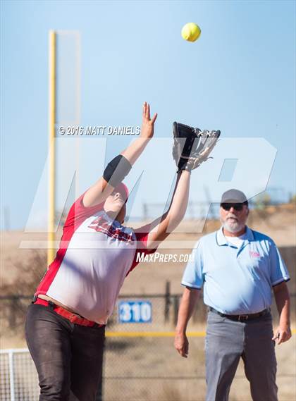 Thumbnail 2 in Rocky Ford vs. Strasburg (CHSAA 3A Championship) photogallery.