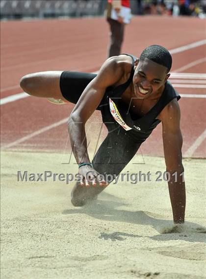 Thumbnail 3 in 44th Arcadia Invitational (Field Events) photogallery.
