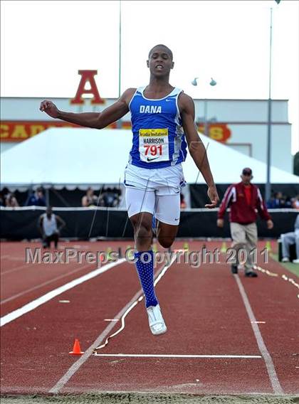 Thumbnail 2 in 44th Arcadia Invitational (Field Events) photogallery.