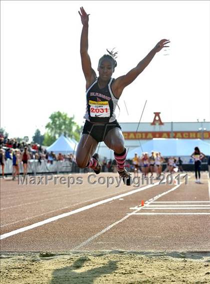 Thumbnail 1 in 44th Arcadia Invitational (Field Events) photogallery.