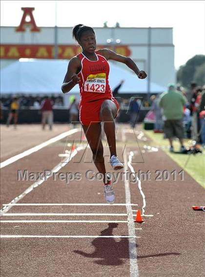 Thumbnail 1 in 44th Arcadia Invitational (Field Events) photogallery.