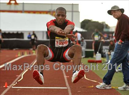 Thumbnail 3 in 44th Arcadia Invitational (Field Events) photogallery.