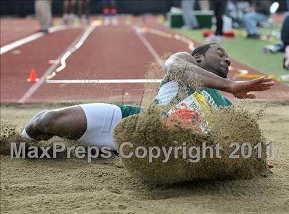 Thumbnail 3 in 44th Arcadia Invitational (Field Events) photogallery.