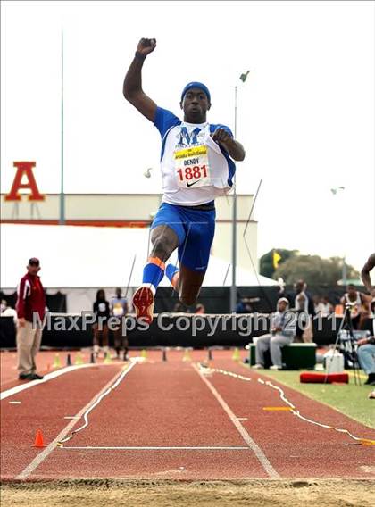 Thumbnail 1 in 44th Arcadia Invitational (Field Events) photogallery.