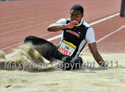 Thumbnail 1 in 44th Arcadia Invitational (Field Events) photogallery.