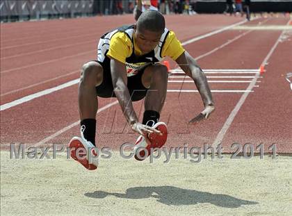 Thumbnail 1 in 44th Arcadia Invitational (Field Events) photogallery.