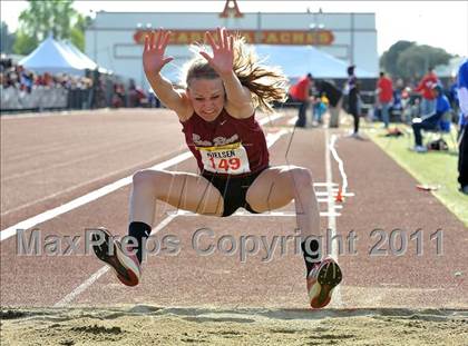Thumbnail 2 in 44th Arcadia Invitational (Field Events) photogallery.