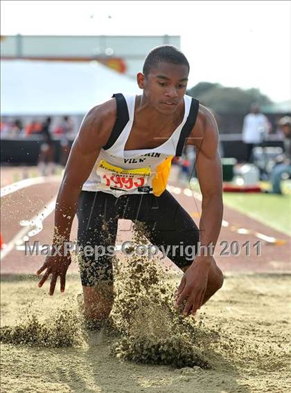 Thumbnail 1 in 44th Arcadia Invitational (Field Events) photogallery.