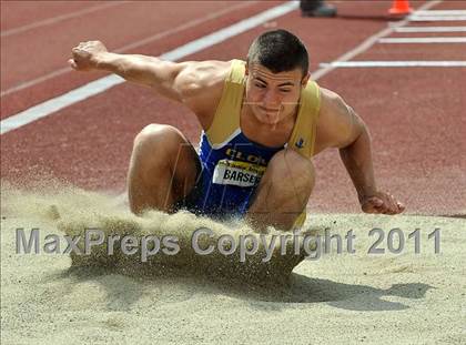 Thumbnail 1 in 44th Arcadia Invitational (Field Events) photogallery.