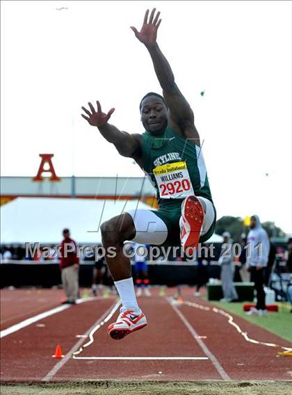 Thumbnail 3 in 44th Arcadia Invitational (Field Events) photogallery.