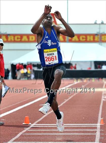 Thumbnail 3 in 44th Arcadia Invitational (Field Events) photogallery.