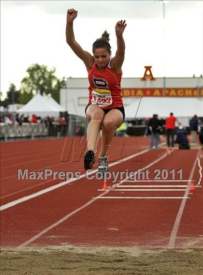 Thumbnail 2 in 44th Arcadia Invitational (Field Events) photogallery.