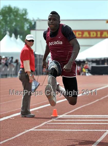 Thumbnail 3 in 44th Arcadia Invitational (Field Events) photogallery.