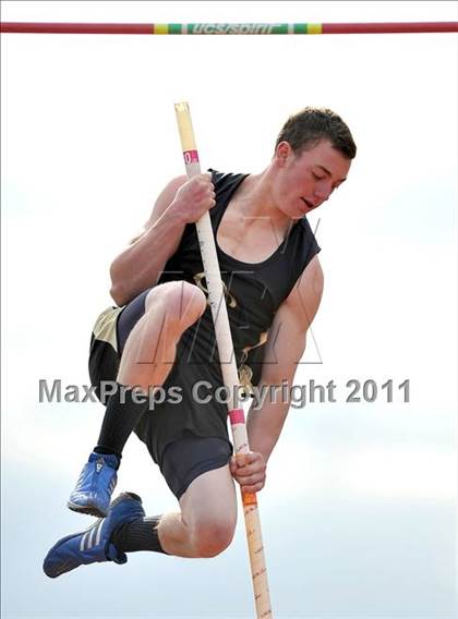 Thumbnail 1 in 44th Arcadia Invitational (Field Events) photogallery.