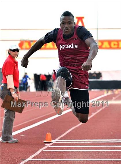 Thumbnail 2 in 44th Arcadia Invitational (Field Events) photogallery.