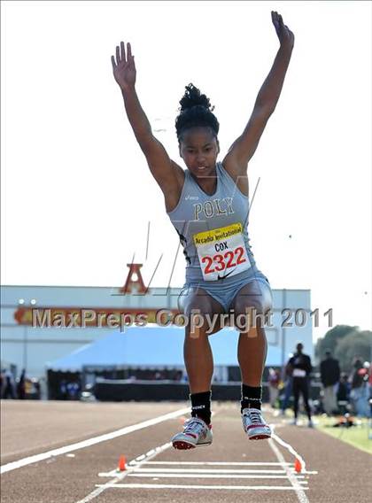 Thumbnail 1 in 44th Arcadia Invitational (Field Events) photogallery.