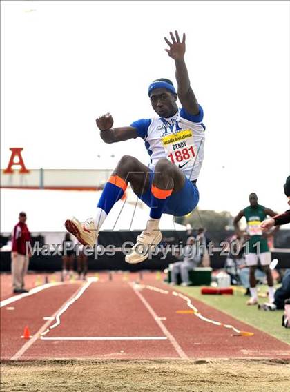 Thumbnail 2 in 44th Arcadia Invitational (Field Events) photogallery.