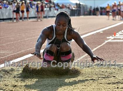 Thumbnail 2 in 44th Arcadia Invitational (Field Events) photogallery.