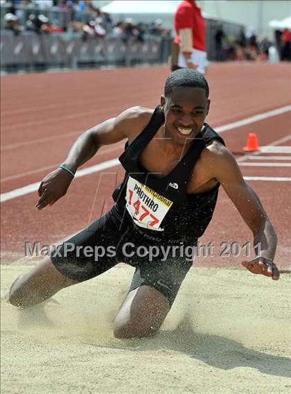 Thumbnail 1 in 44th Arcadia Invitational (Field Events) photogallery.