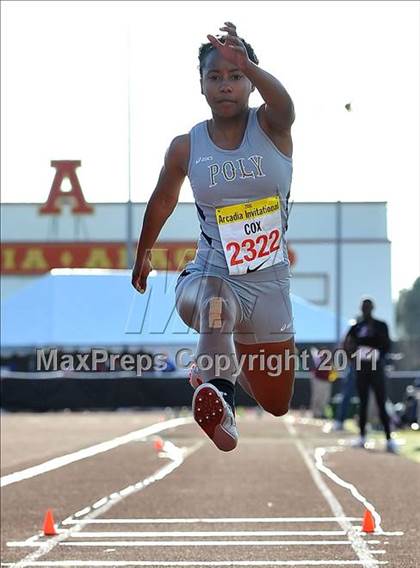 Thumbnail 1 in 44th Arcadia Invitational (Field Events) photogallery.