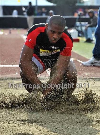 Thumbnail 1 in 44th Arcadia Invitational (Field Events) photogallery.