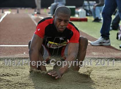 Thumbnail 2 in 44th Arcadia Invitational (Field Events) photogallery.
