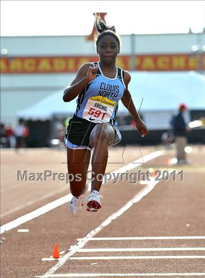 Thumbnail 1 in 44th Arcadia Invitational (Field Events) photogallery.