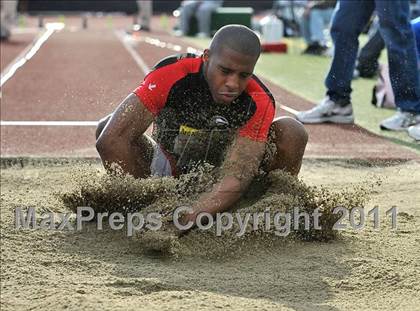 Thumbnail 3 in 44th Arcadia Invitational (Field Events) photogallery.