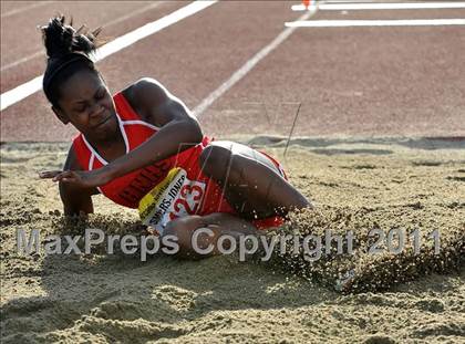 Thumbnail 2 in 44th Arcadia Invitational (Field Events) photogallery.
