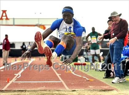 Thumbnail 3 in 44th Arcadia Invitational (Field Events) photogallery.