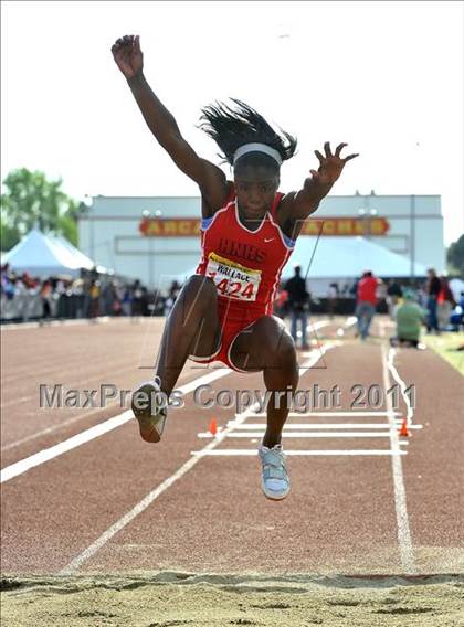 Thumbnail 1 in 44th Arcadia Invitational (Field Events) photogallery.