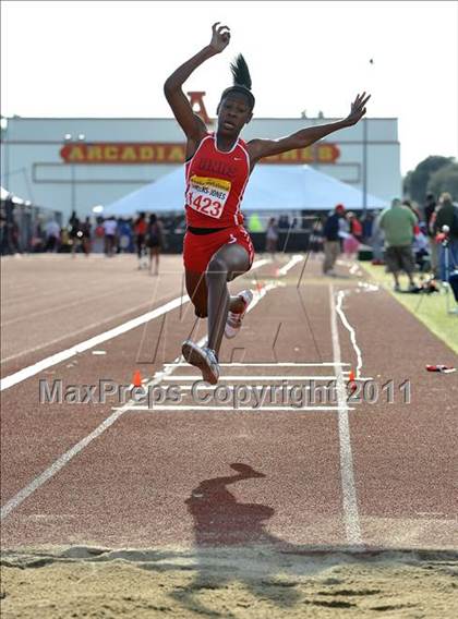 Thumbnail 2 in 44th Arcadia Invitational (Field Events) photogallery.