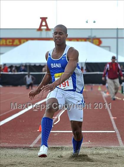 Thumbnail 3 in 44th Arcadia Invitational (Field Events) photogallery.