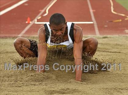 Thumbnail 3 in 44th Arcadia Invitational (Field Events) photogallery.