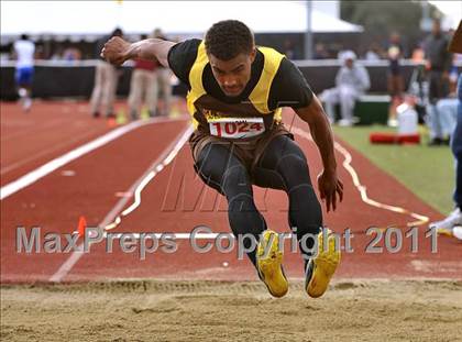 Thumbnail 3 in 44th Arcadia Invitational (Field Events) photogallery.