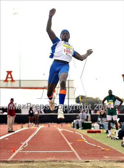 Thumbnail 3 in 44th Arcadia Invitational (Field Events) photogallery.