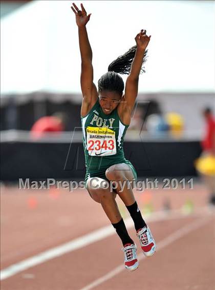 Thumbnail 3 in 44th Arcadia Invitational (Field Events) photogallery.