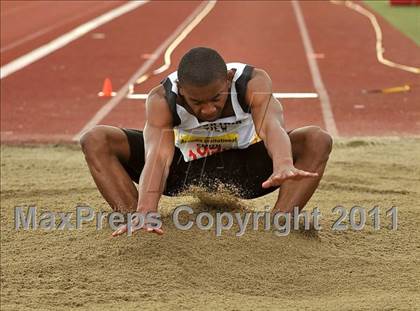 Thumbnail 2 in 44th Arcadia Invitational (Field Events) photogallery.