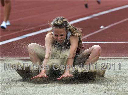 Thumbnail 2 in 44th Arcadia Invitational (Field Events) photogallery.