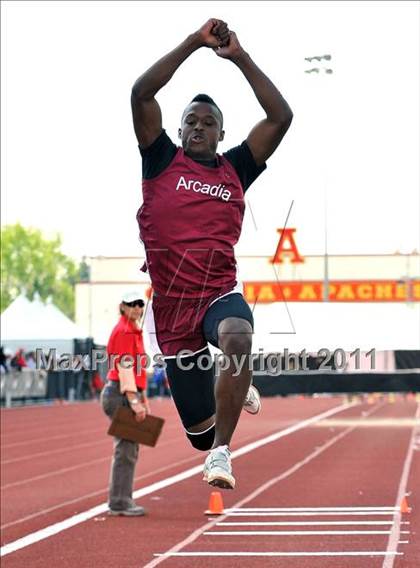 Thumbnail 3 in 44th Arcadia Invitational (Field Events) photogallery.