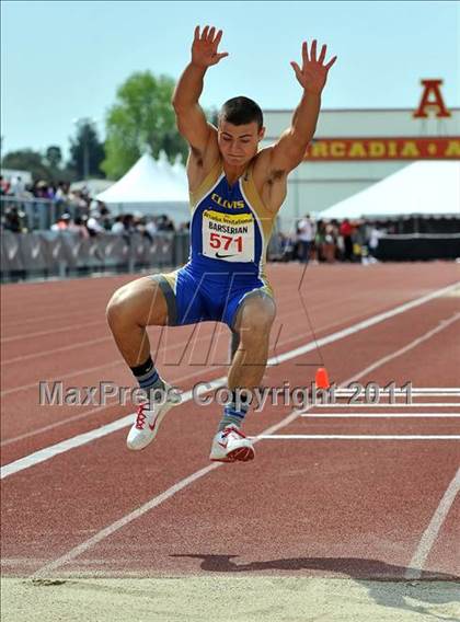 Thumbnail 1 in 44th Arcadia Invitational (Field Events) photogallery.