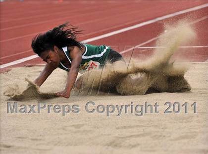 Thumbnail 2 in 44th Arcadia Invitational (Field Events) photogallery.