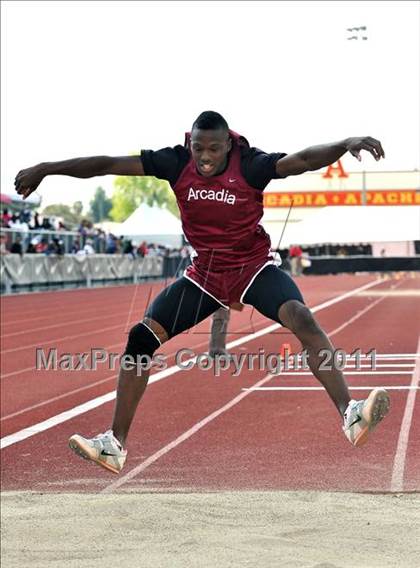 Thumbnail 3 in 44th Arcadia Invitational (Field Events) photogallery.